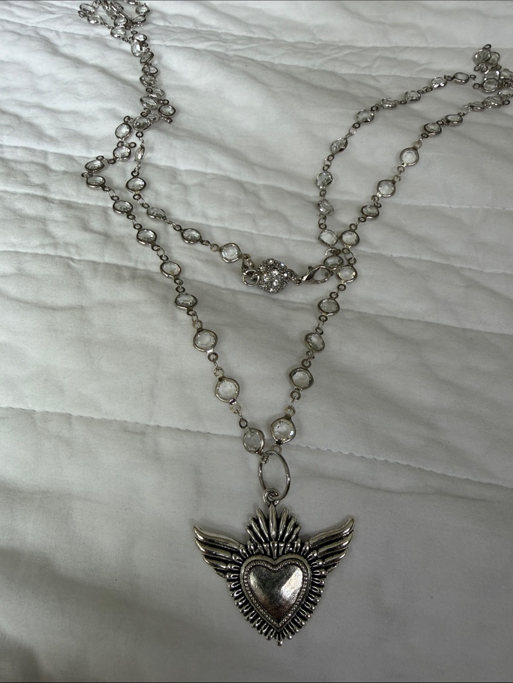 Silver winged Heart Necklace - Women's Silver & rhinestone Magnetic clasp - Picture 2 of 6